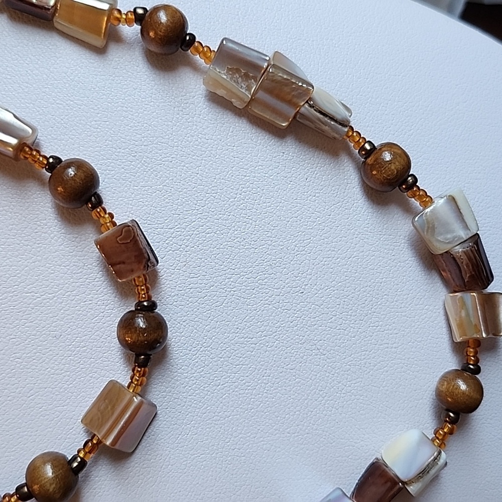 Necklace - Picture 2 of 3